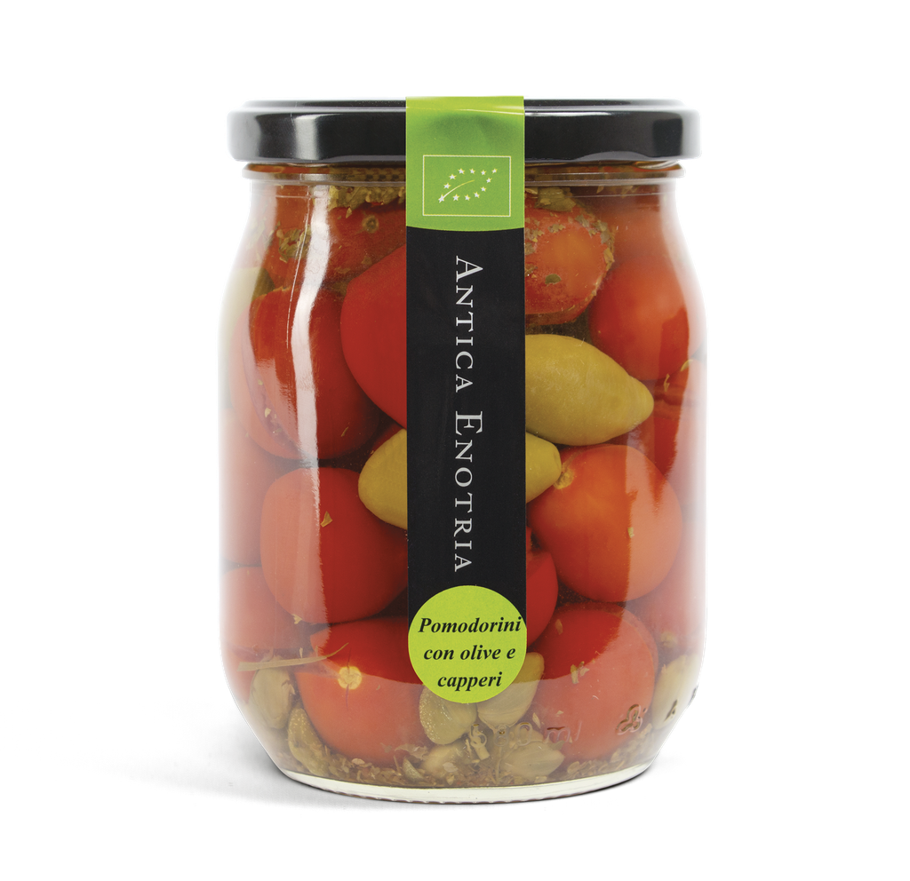 Tomates cerises aux olives et aux câpres